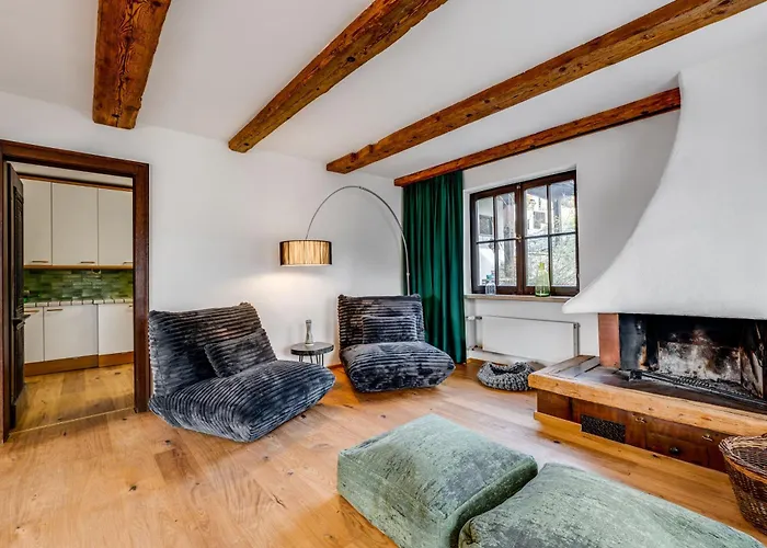 Hoch 10 * Burgberg (Bavaria)